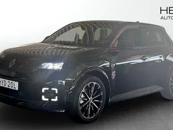 Svart (black) Ny 2025 Renault R5 Iconic Halvkombi | 425 700 kr