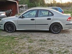 Gul Begagnad 2005 Saab 9-3 Aero Sedan | 12 900 kr