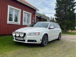 Vit Begagnad 2011 Volvo V70 Momentum Kombi | 50 000 kr (Bra pris)