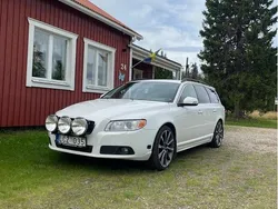 Vit Begagnad 2011 Volvo V70 Momentum Kombi | 55 000 kr (Bra pris)
