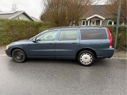 Blå Begagnad 2007 Volvo V70 Momentum Kombi | 27 000 kr (Bra pris)