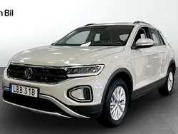 Grå Begagnad 2022 VW T-Roc SUV | 214 900 kr (Marknadspris)