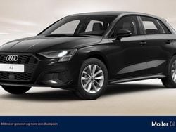 Svart (brilliantsvart) Begagnad 2023 Audi A3 Sportback Design Halvkombi | 259 000 kr (Marknadspris)