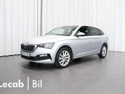 Silver (brilliant silver metallic) Begagnad 2023 Skoda Scala Halvkombi | 229 500 kr (Marknadspris)