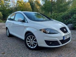 Vit Begagnad 2011 Seat Altea XL Minibuss | 38 000 kr (Marknadspris)