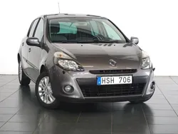 Grå Begagnad 2010 Renault Clio R.S. Halvkombi | 59 900 kr (Dyr)