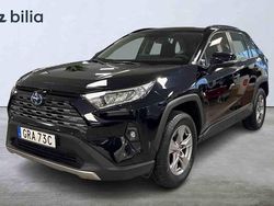 Svart Begagnad 2024 Toyota RAV4 Hybrid SUV | 399 900 kr (Superpris)