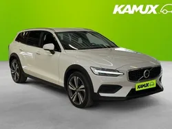 Vit Begagnad 2022 Volvo V60 CC Kombi | 336 700 kr (Bra pris)