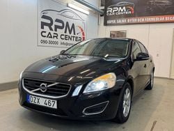 Svart Begagnad 2012 Volvo S60 Momentum Sedan | 129 900 kr (Marknadspris)