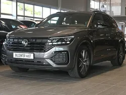 Grå Begagnad 2022 VW Touareg R-line SUV | 579 000 kr (Lite dyr)
