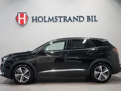 Svart Begagnad 2022 Peugeot 3008 SUV | 264 900 kr (Marknadspris)