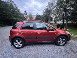 Orange Begagnad 2010 Suzuki SX4 Halvkombi | 50 000 kr (Bra pris)