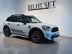 Grå Begagnad 2022 Mini Cooper Countryman Untamed Edition SUV | 379 900 kr (Dyr)