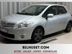 Silver Begagnad 2010 Toyota Auris Plus Halvkombi | 49 000 kr (Lite dyr)