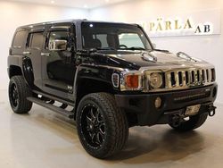 Svart Begagnad 2006 Hummer H3 SUV | 129 900 kr