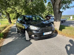 Svart Begagnad 2017 Ford Ka Plus Trend Halvkombi | 68 900 kr