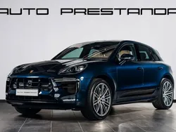 Mörkblå Begagnad 2020 Porsche Macan Turbo SUV | 699 000 kr (Marknadspris)
