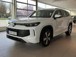 Vit Ny 2025 VW Tayron Life SUV | 499 900 kr (Superpris)