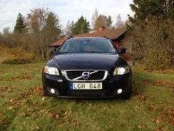 Svart Begagnad 2011 Volvo V50 Momentum Kombi | 32 000 kr (Bra pris)