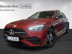 Röd (red) Begagnad 2022 Mercedes C300e AMG Kombi | 449 900 kr (Marknadspris)