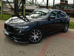 Svart Begagnad 2017 Maserati Levante SUV | 389 000 kr