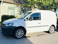 Vit Begagnad 2015 VW Caddy Minibuss | 65 000 kr (Marknadspris)