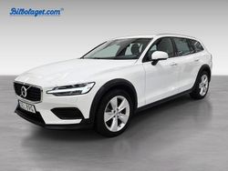 Vit Begagnad 2022 Volvo V60 CC Kombi | 249 500 kr (Bra pris)