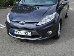 Grå Begagnad 2011 Ford Fiesta Halvkombi | 49 999 kr (Marknadspris)