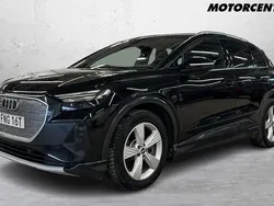Svart Begagnad 2022 Audi Q4 e-tron Proline SUV | 399 000 kr (Marknadspris)