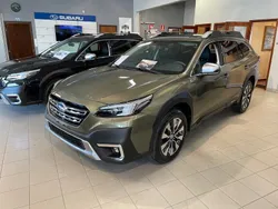 Grön Ny 2024 Subaru Outback SUV | 506 800 kr