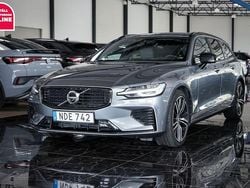 Grå Begagnad 2021 Volvo V60 R-Design Kombi | 369 500 kr (Marknadspris)