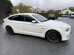 Vit Begagnad 2011 BMW 530 Gran Turismo Halvkombi | 85 000 kr (Marknadspris)