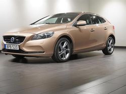 Okänd Begagnad 2015 Volvo V40 Momentum Kombi | 129 800 kr (Marknadspris)