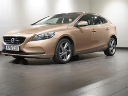Okänd Begagnad 2015 Volvo V40 Momentum Kombi | 129 800 kr (Marknadspris)