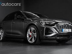 Grå Begagnad 2023 Audi Q8 e-tron S-Line SUV | 748 750 kr (Dyr)
