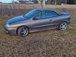 Grå Begagnad 2000 Renault Mégane Cabriolet Cab | 29 000 kr