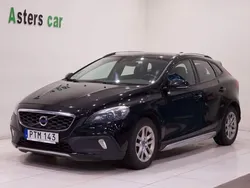Svart Begagnad 2013 Volvo V40 CC Kombi | 139 900 kr (Marknadspris)