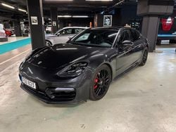 Grå Begagnad 2018 Porsche Panamera GTS Sedan | 748 000 kr