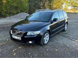 Svart Begagnad 2012 Volvo V50 Momentum Kombi | 74 000 kr (Lite dyr)