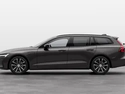 Grå Begagnad 2024 Volvo V60 Plus Kombi | 549 900 kr (Marknadspris)