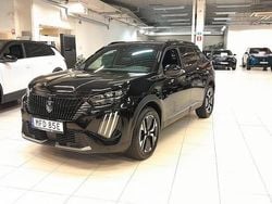 Svart Begagnad 2024 Peugeot 2008 GT SUV | 249 900 kr (Marknadspris)