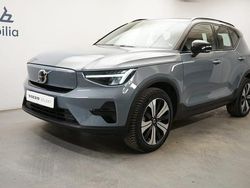Grå Begagnad 2022 Volvo XC40 Core SUV | 334 900 kr