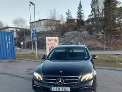 Svart Begagnad 2020 Mercedes E220 Avantgarde Kombi | 222 000 kr