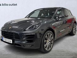 Grå Begagnad 2017 Porsche Macan GTS Sport SUV | 444 000 kr (Dyr)