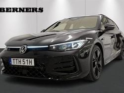 Svart Begagnad 2024 VW Passat R-line Kombi | 479 900 kr