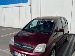 Röd Begagnad 2004 Opel Meriva Minibuss | 14 990 kr (Bra pris)
