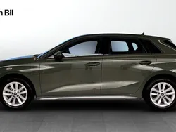 Distriktgrön metallic Begagnad 2024 Audi A3 Proline | 319 000 kr (Dyr)