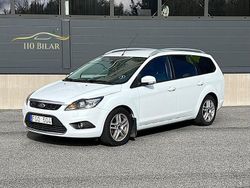 Vit Begagnad 2010 Ford Focus Titanium Kombi | 34 900 kr (Marknadspris)