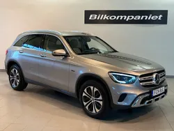Silver Begagnad 2021 Mercedes GLC300e SUV | 389 900 kr (Marknadspris)