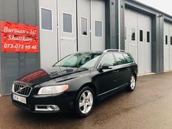 Svart Begagnad 2009 Volvo V70 Summum Kombi | 64 900 kr (Marknadspris)